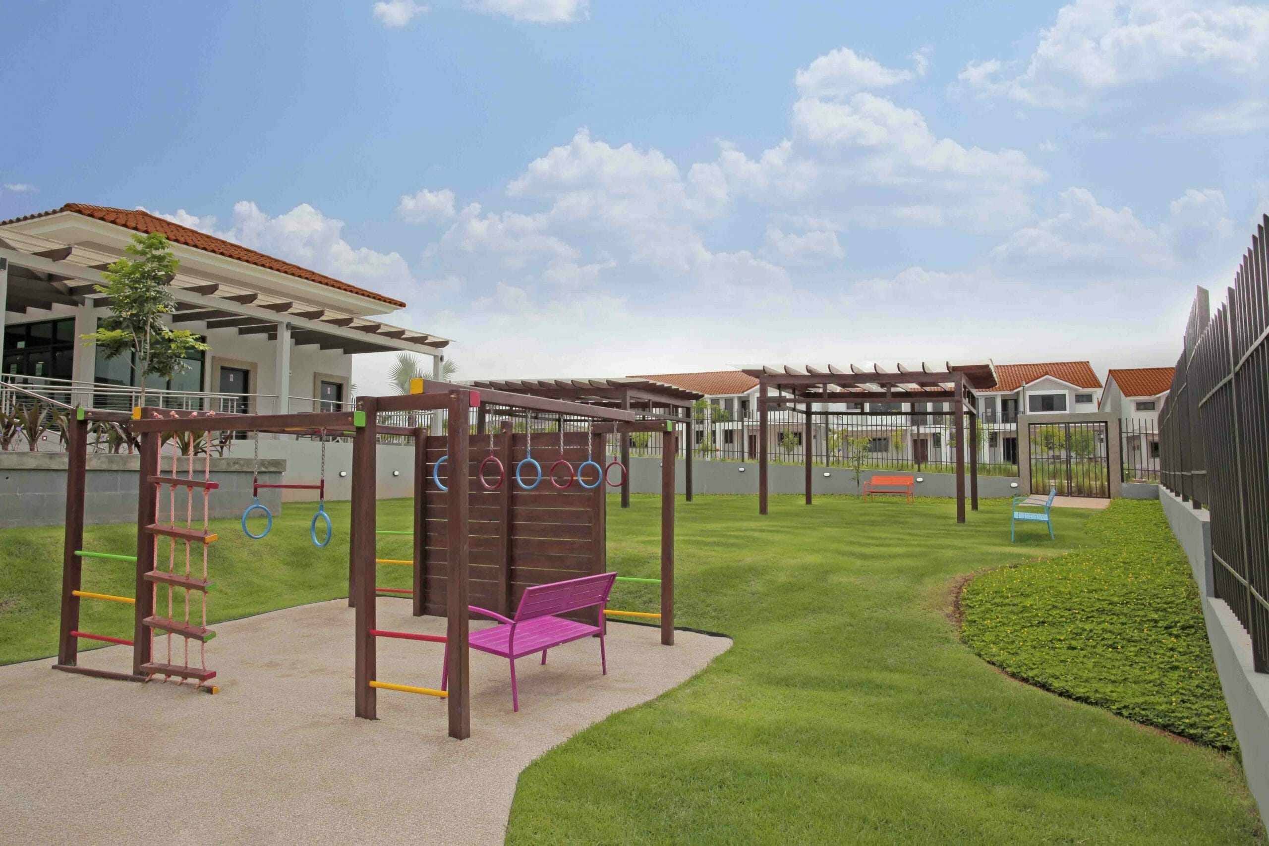 , Tu casa en Sierra Nevada en Paseo del Norte, Grupo Residencial