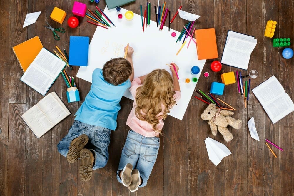 , 4 formas de entretener a tus hijos mientras trabajas desde casa, Grupo Residencial