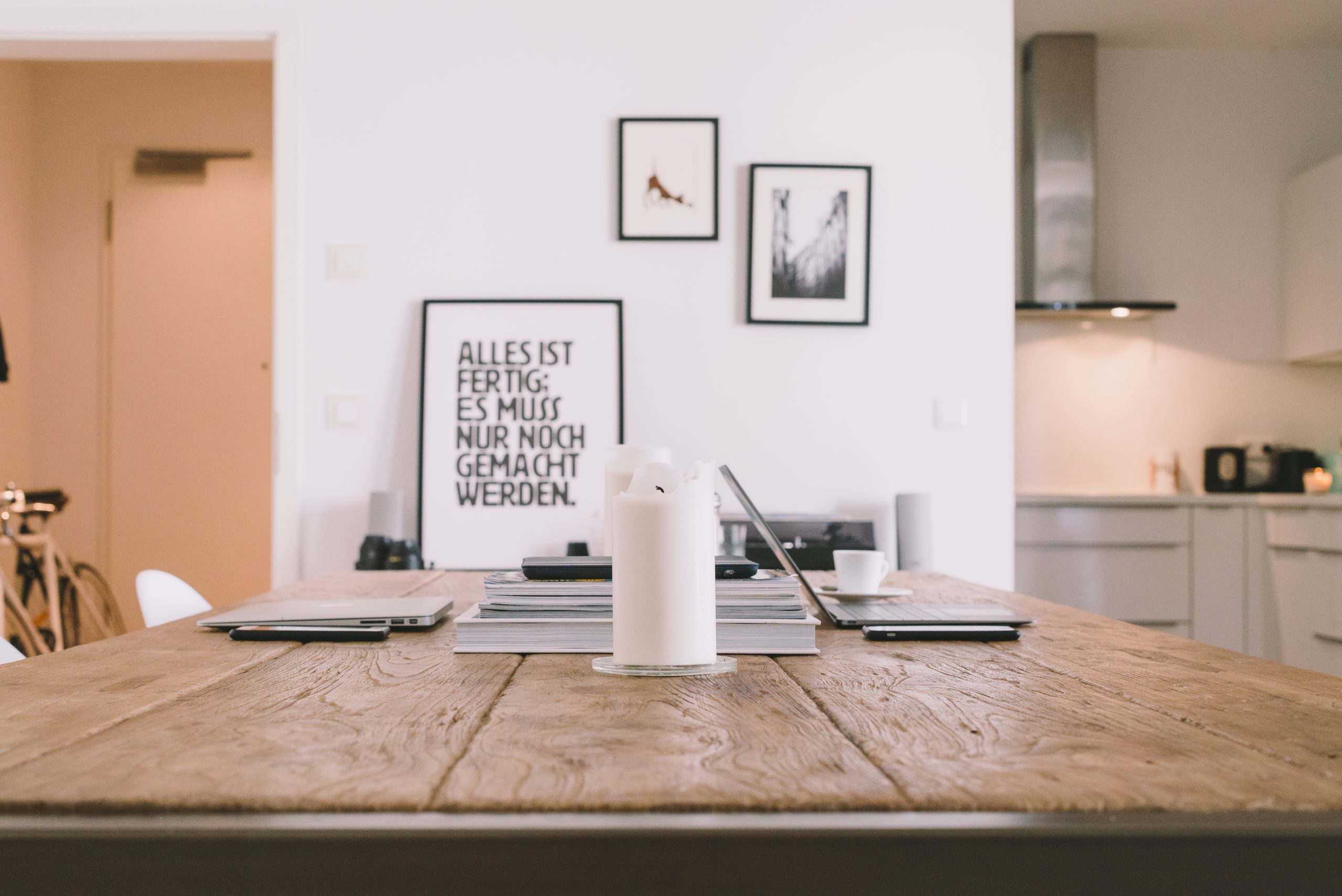 , Alternativas rentables: Técnicas para encontrar una decoración económica para tu sala-comedor., Grupo Residencial