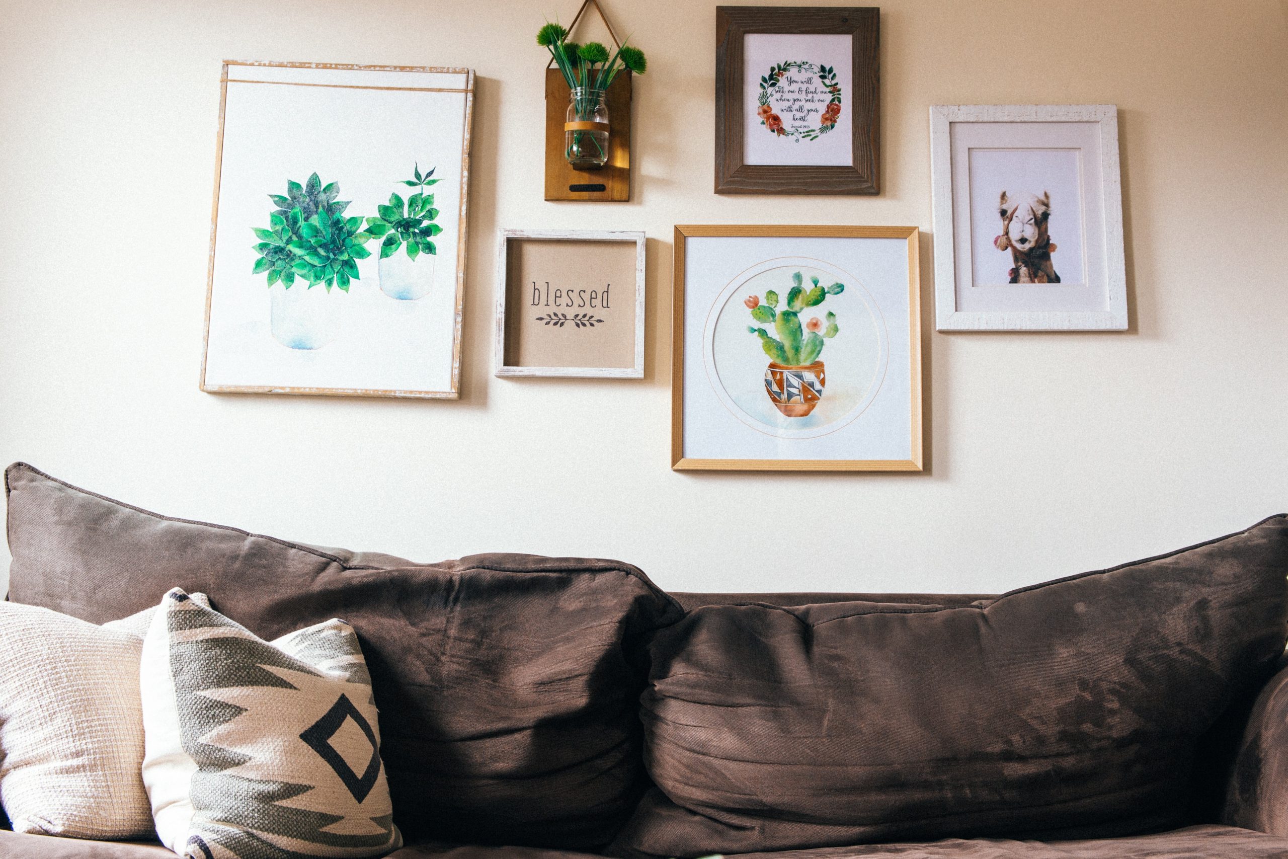 , Aumenta el potencial de tu hogar: Proyectos fáciles de DIY para un cambio de imagen fresco y estimulante, Grupo Residencial