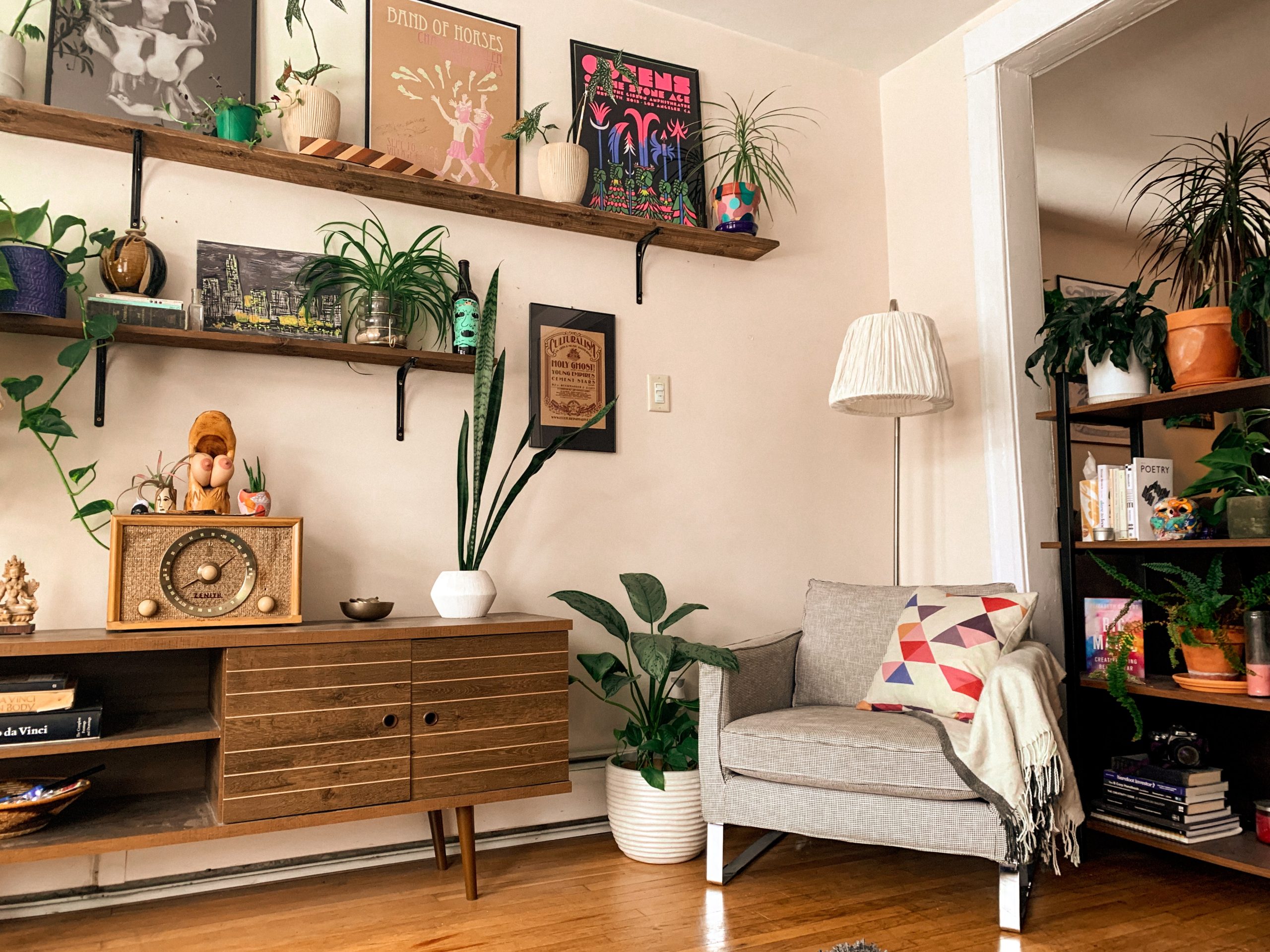 , Aumenta el potencial de tu hogar: Proyectos fáciles de DIY para un cambio de imagen fresco y estimulante, Grupo Residencial