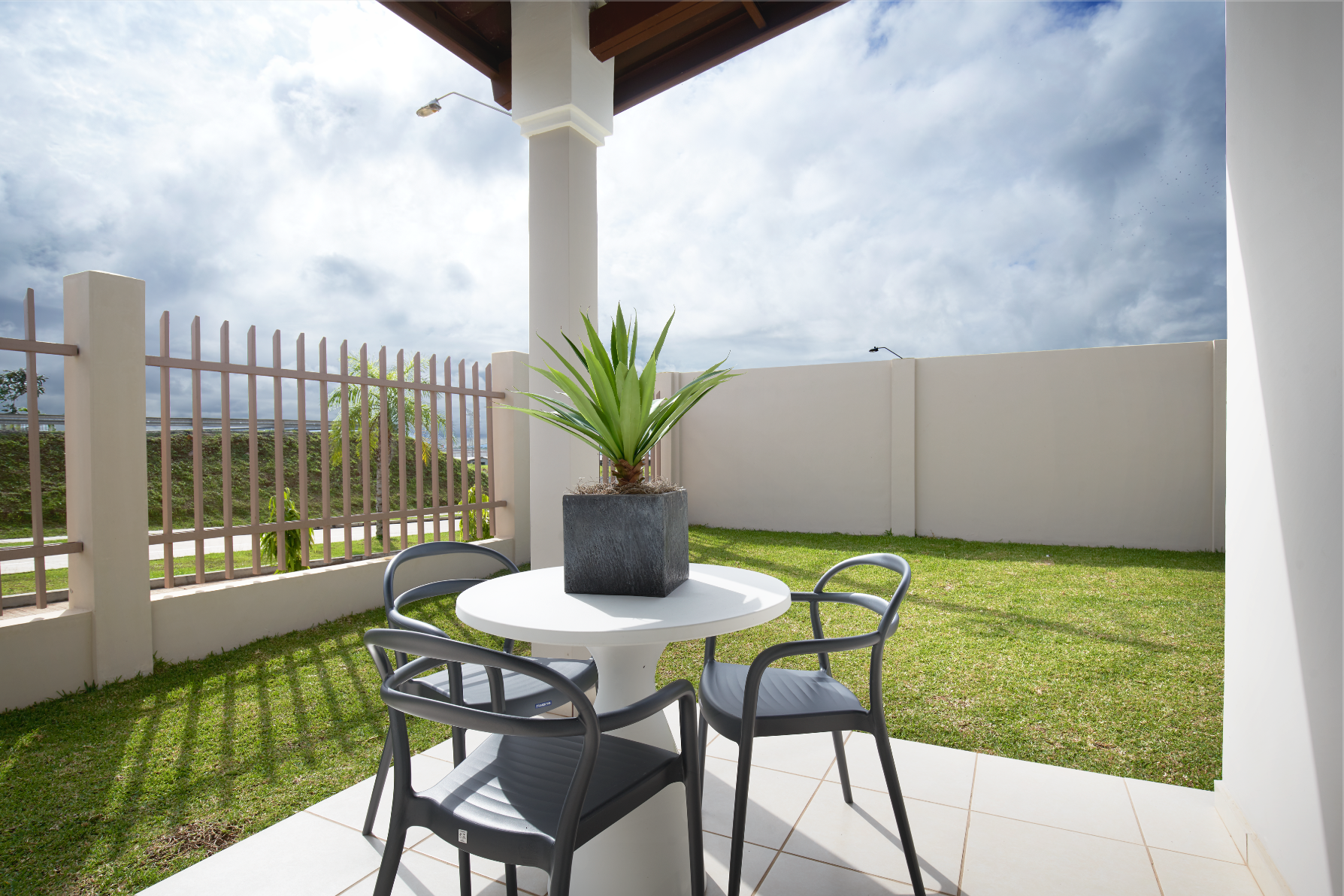 Vista del patio del modelo de casa Cristina en Brisas del Golf Arraiján